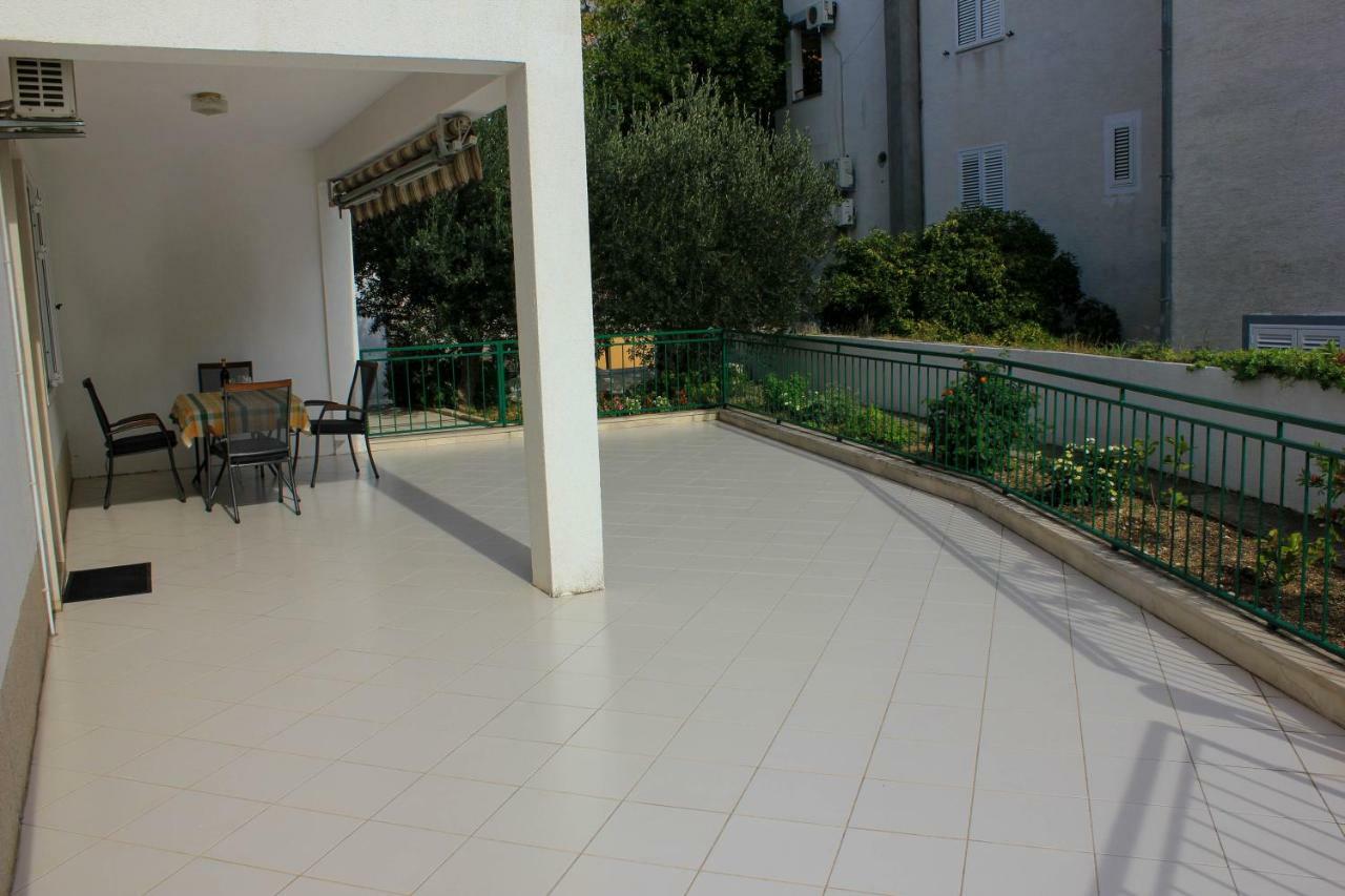 Apartments Pino Makarska Exterior photo