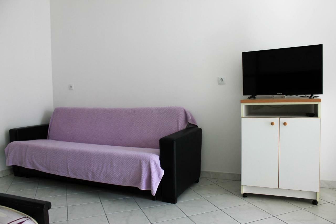 Apartments Pino Makarska Exterior photo