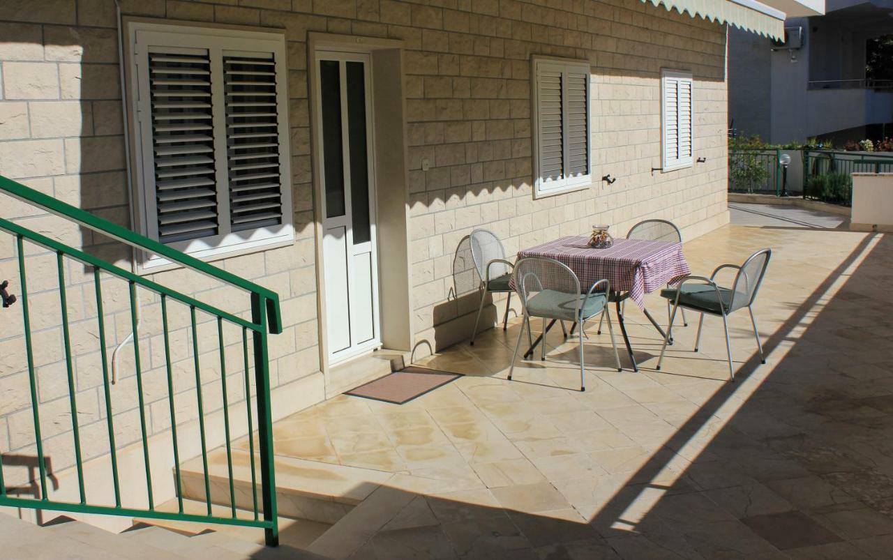 Apartments Pino Makarska Exterior photo