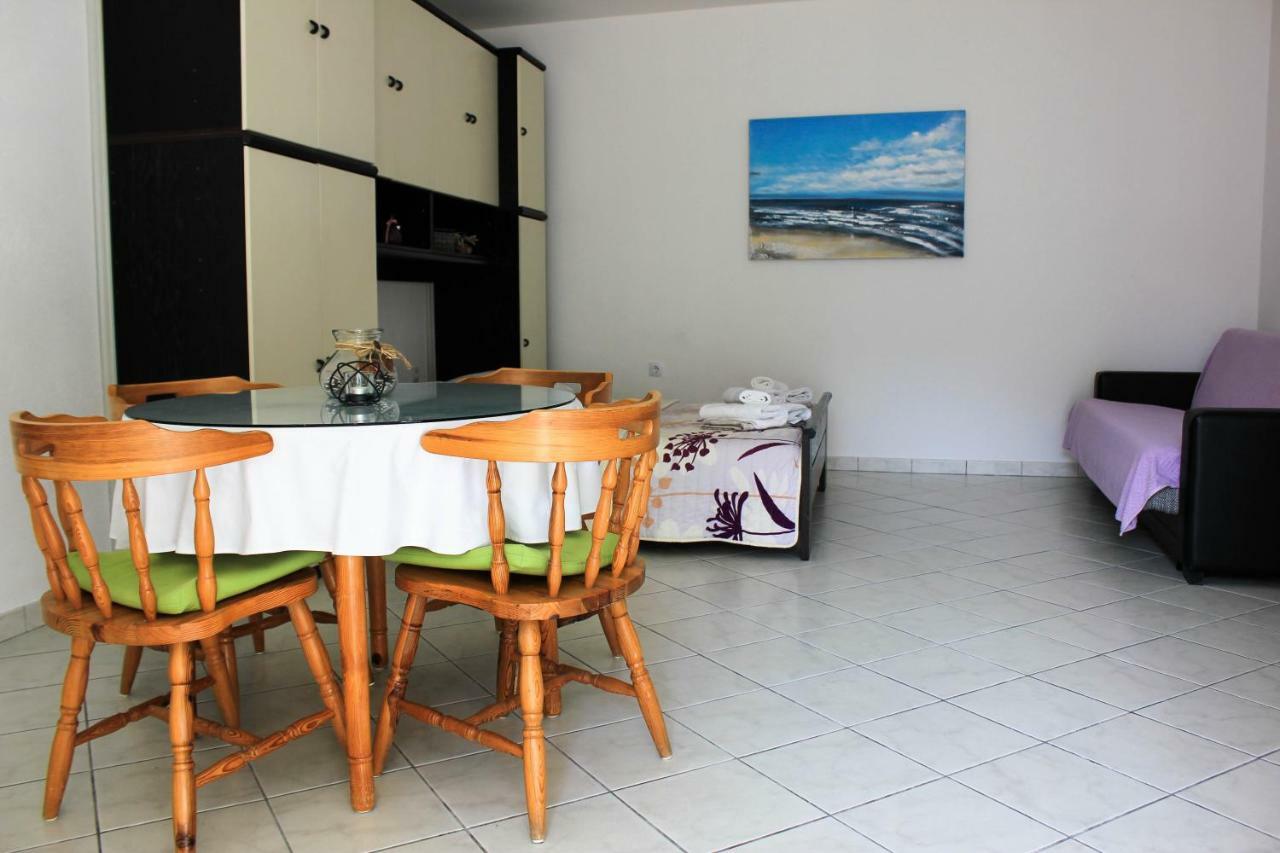 Apartments Pino Makarska Exterior photo