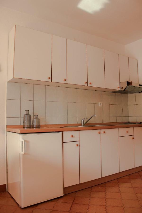 Apartments Pino Makarska Exterior photo
