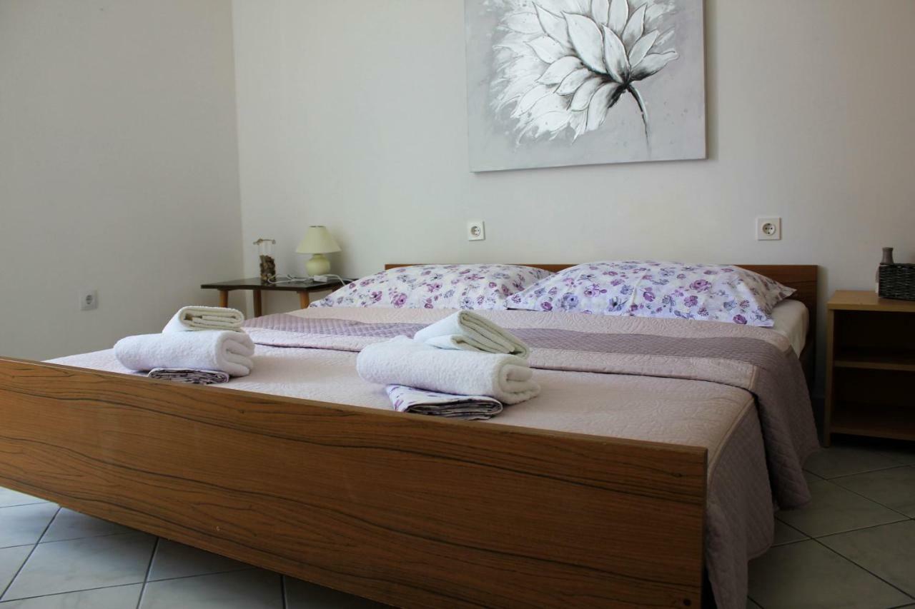 Apartments Pino Makarska Exterior photo