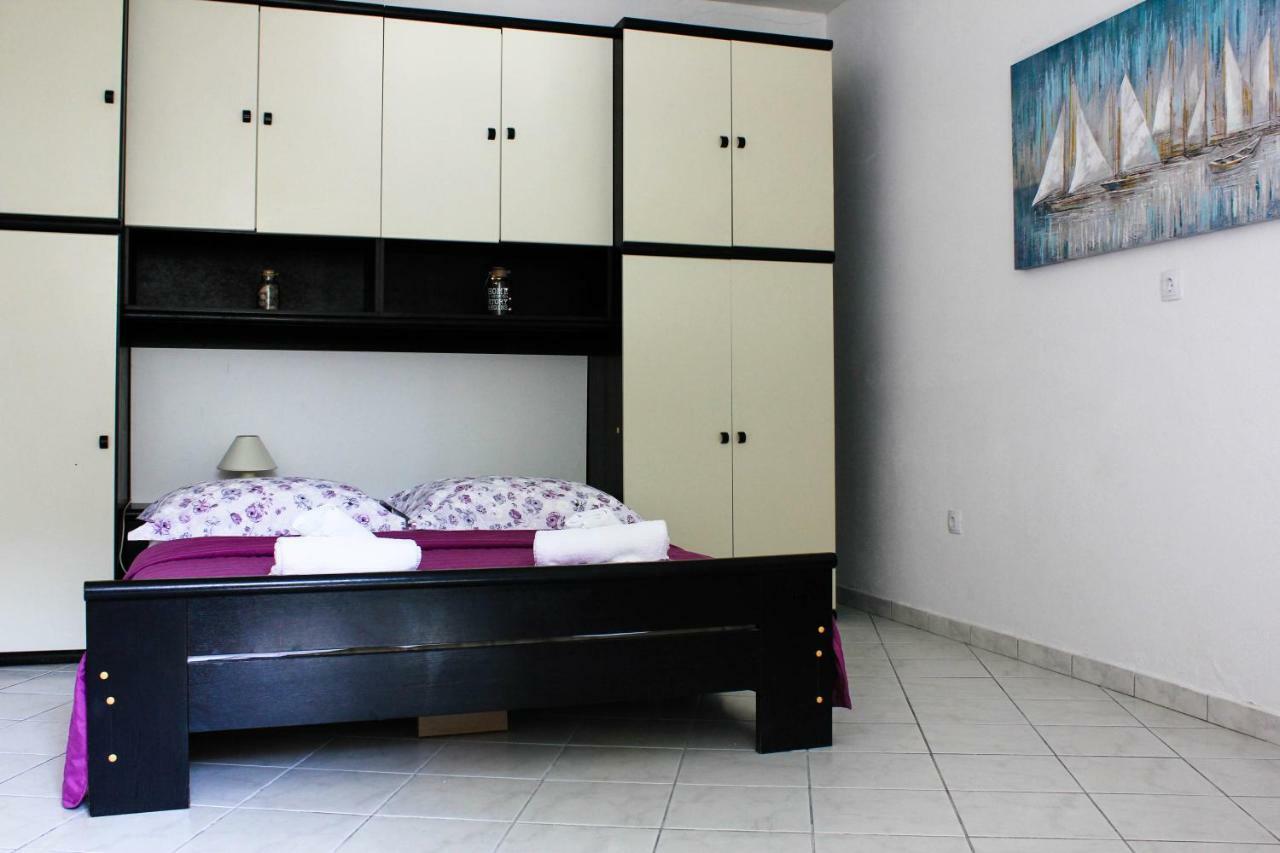 Apartments Pino Makarska Exterior photo