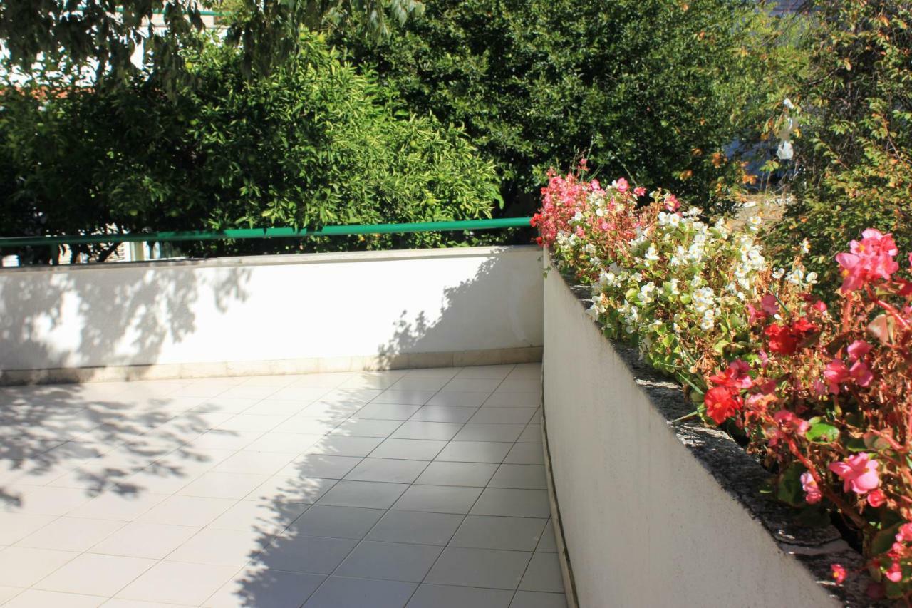 Apartments Pino Makarska Exterior photo