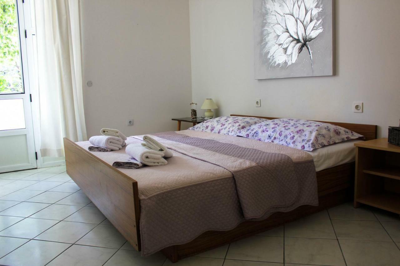 Apartments Pino Makarska Exterior photo