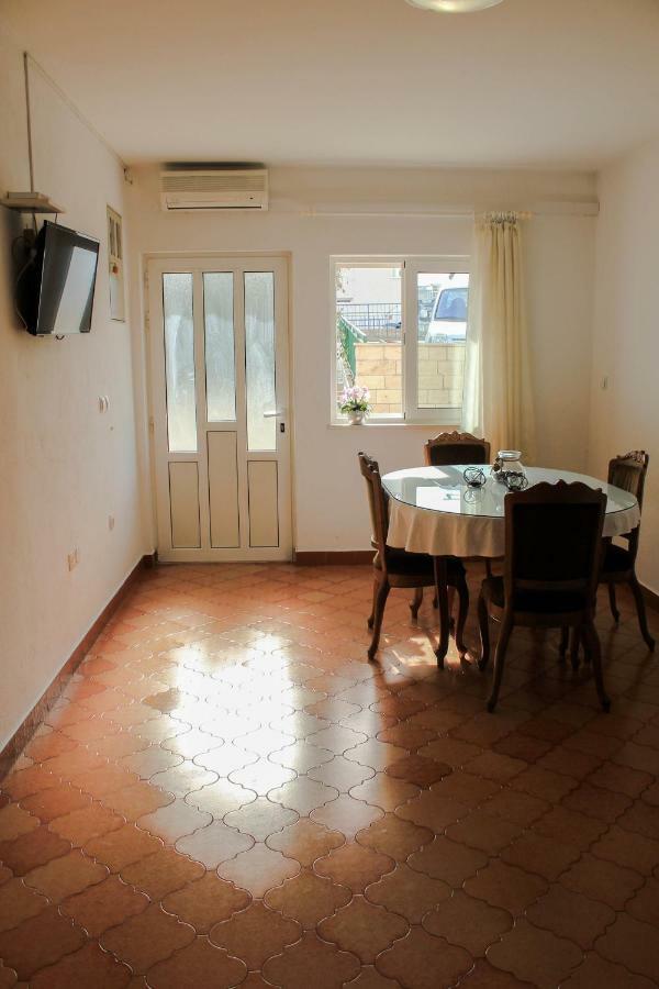 Apartments Pino Makarska Exterior photo