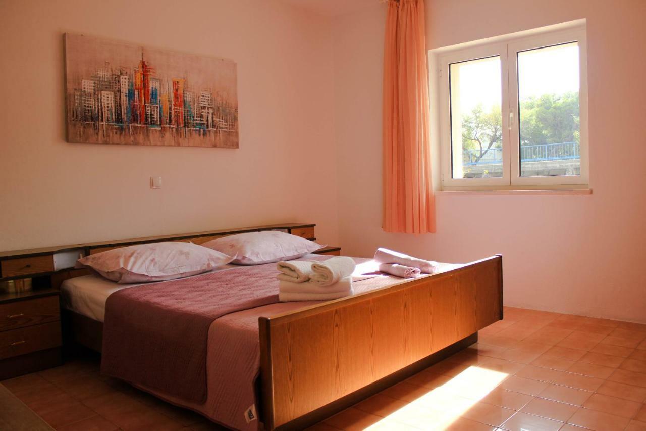 Apartments Pino Makarska Exterior photo